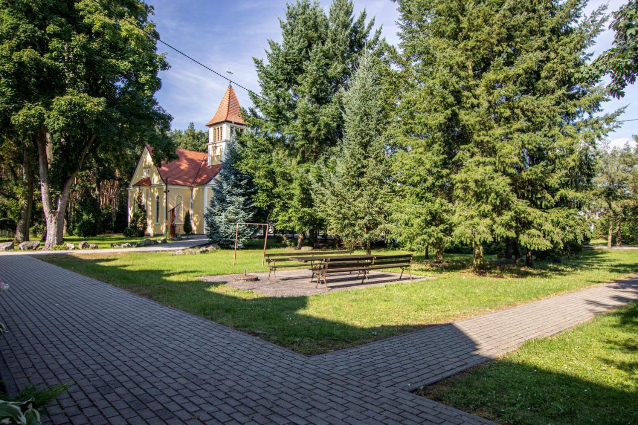 Osrodek Szkoleniowo - Noclegowy Chojnik Sosnie Экстерьер фото